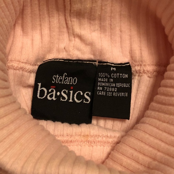 Stefano Basics soft pink turtleneck size medium - Picture 5 of 8